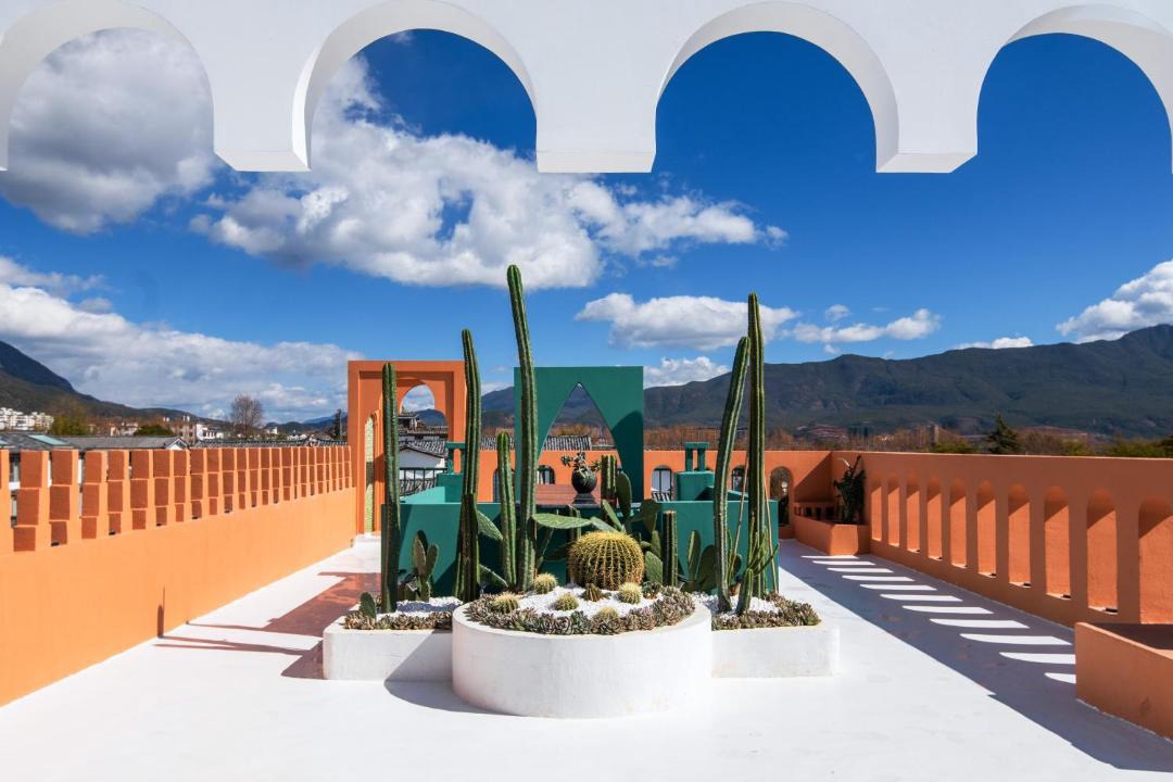 Photo of Patio Balcony in Dayan Old Town