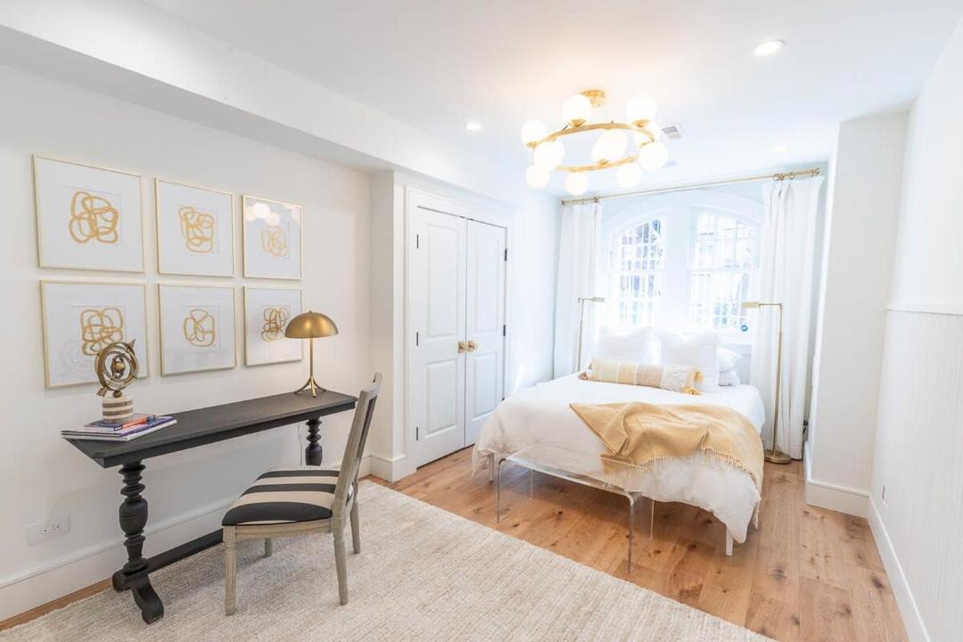 Photo of Bedroom in Dupont Circle