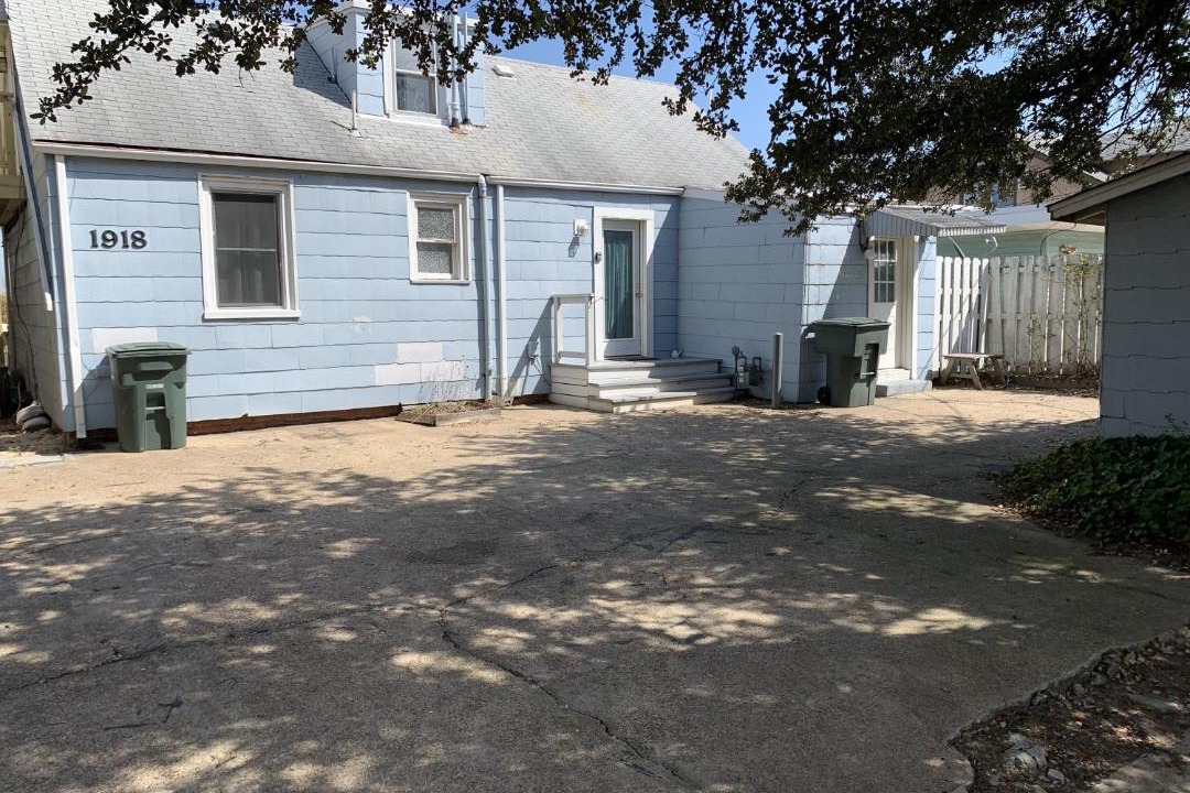 Photo of Others in Cottage Line