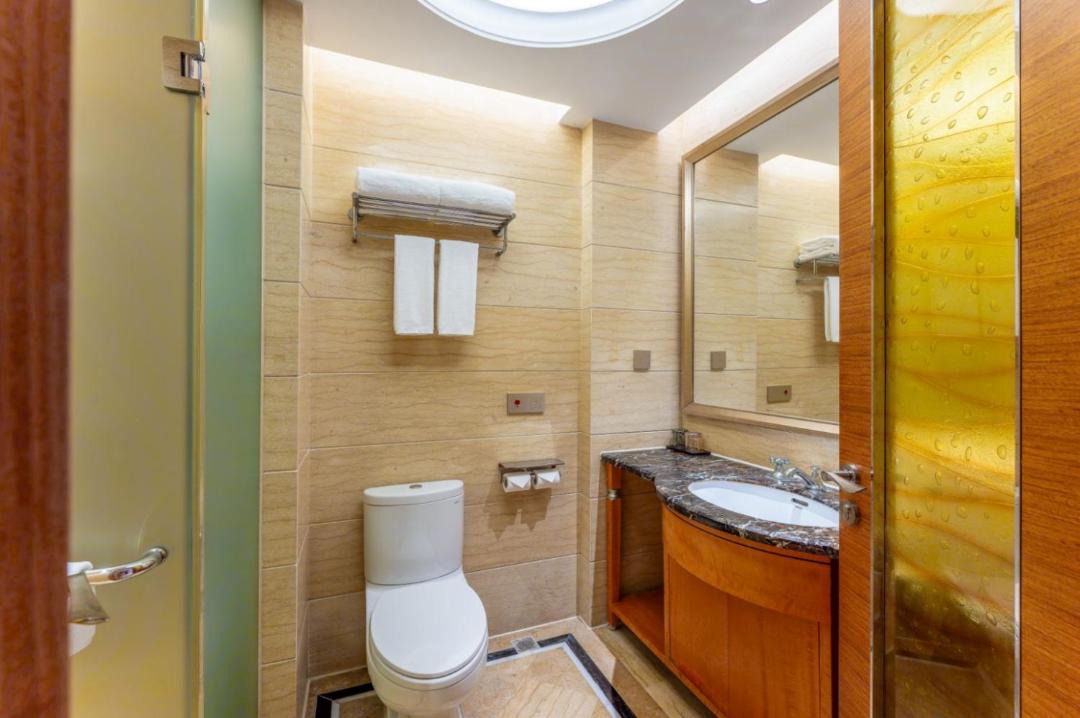 Photo of Bathroom in Baoshan