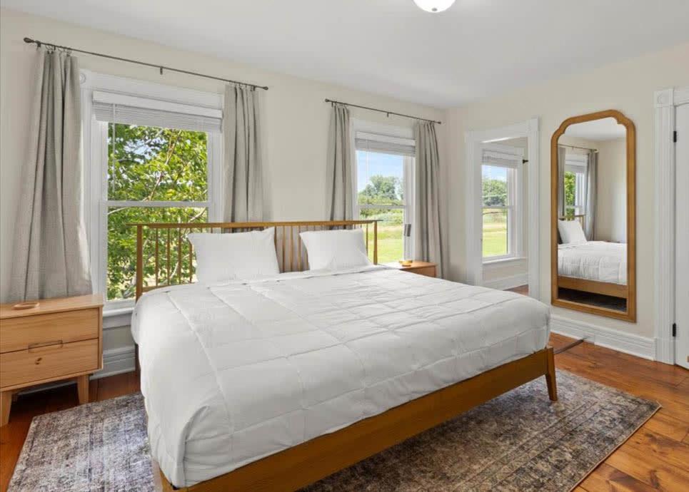 Photo of Bedroom in Hudson