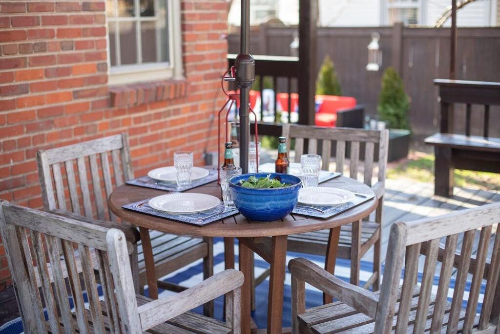 Photo of Patio Balcony in Potomac West