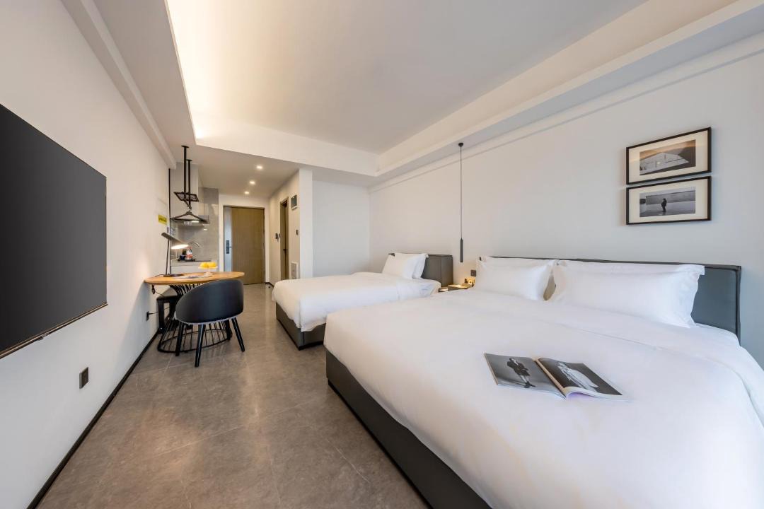 Photo of Bedroom in Huaqiang North