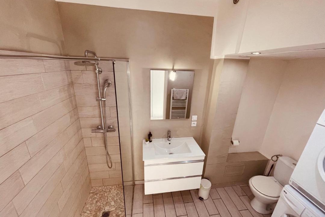 Photo of Bathroom in Fabron