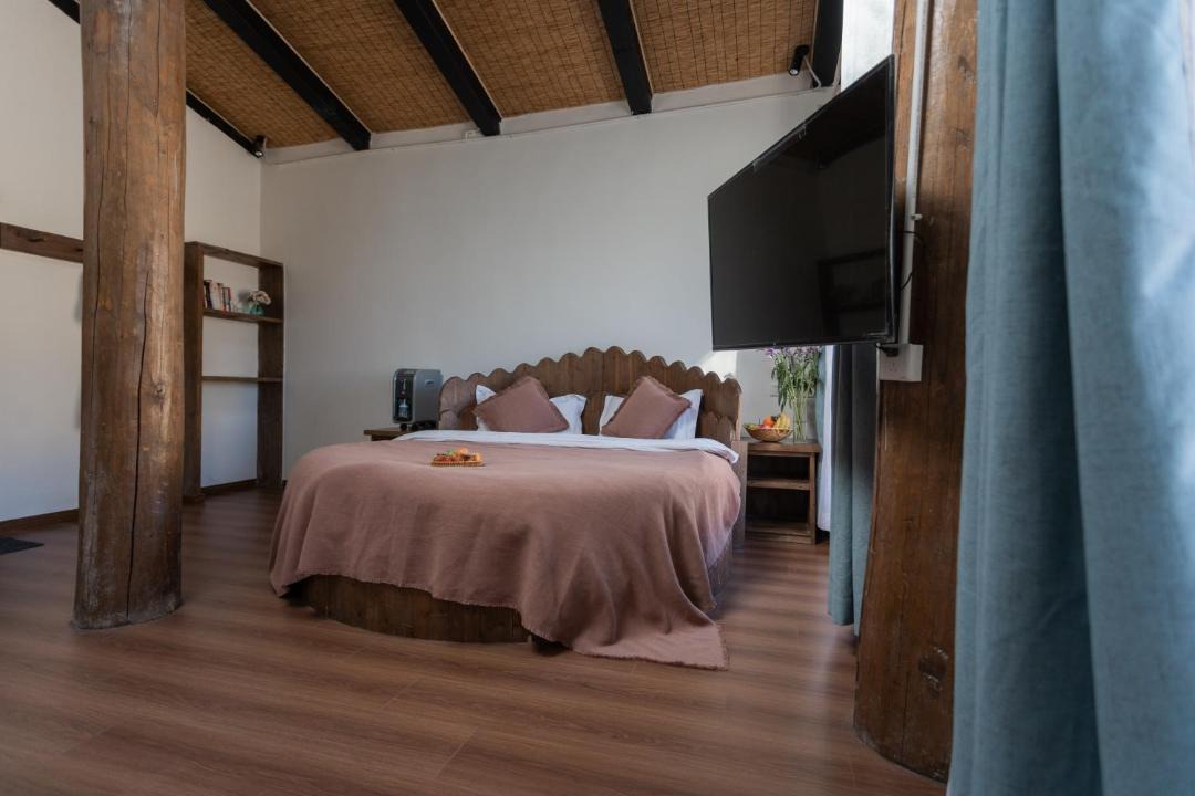 Photo of Bedroom in Shangri-La