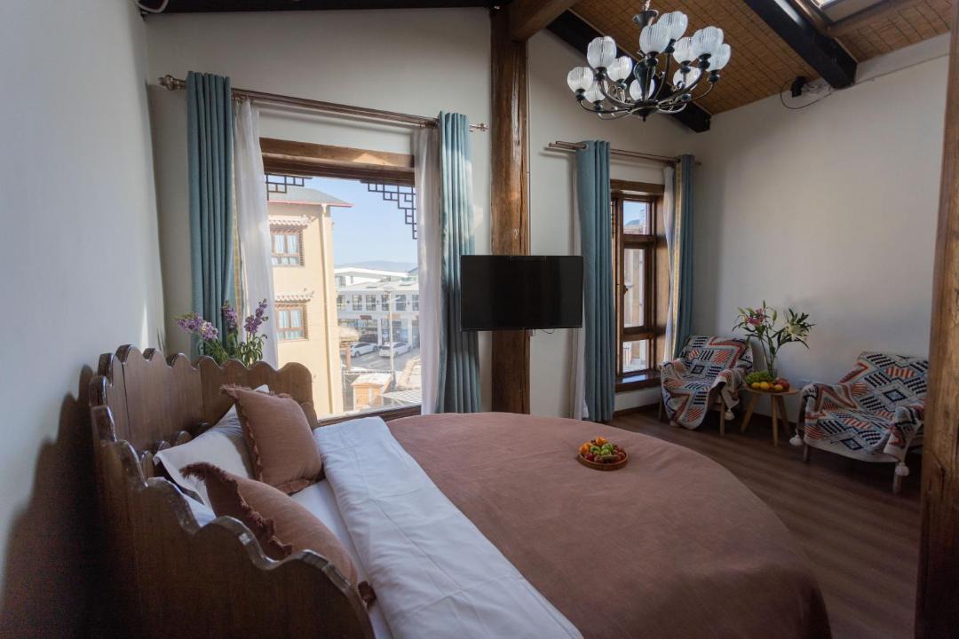 Photo of Bedroom in Shangri-La