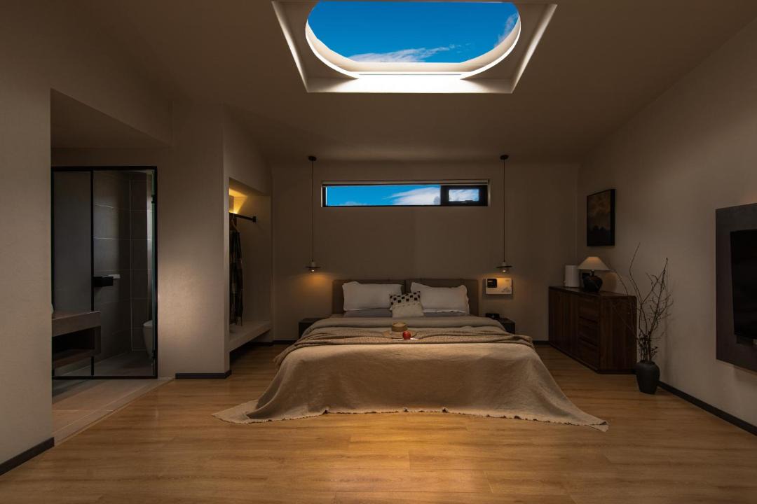 Photo of Bedroom in Shangri-La