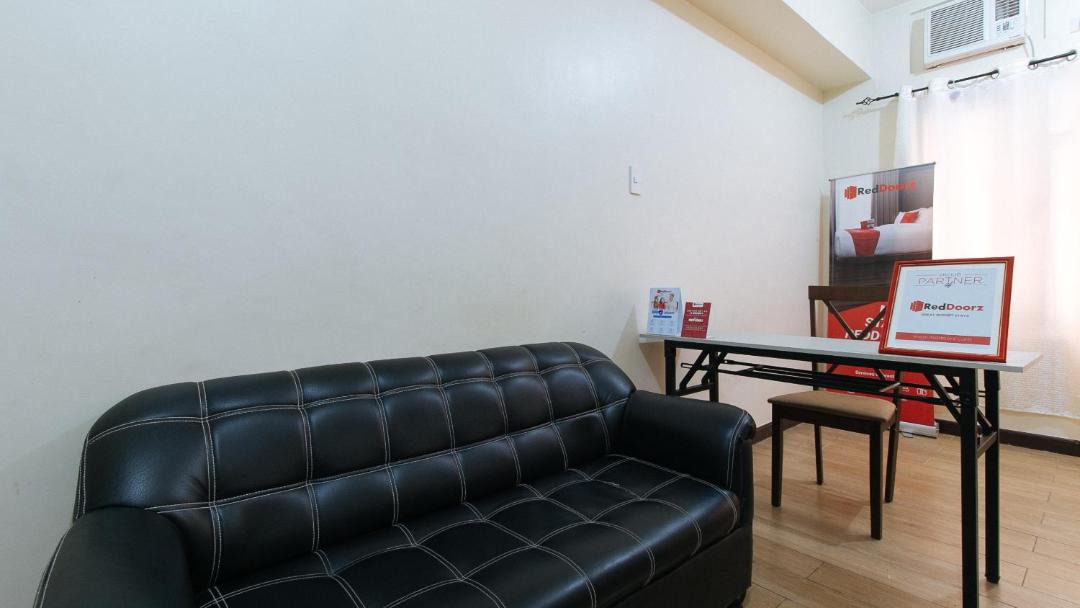 Photo of Livingroom in Military Cut-off