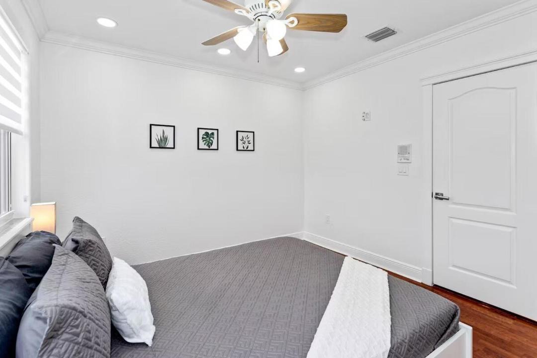 Photo of Bedroom in Tamiami