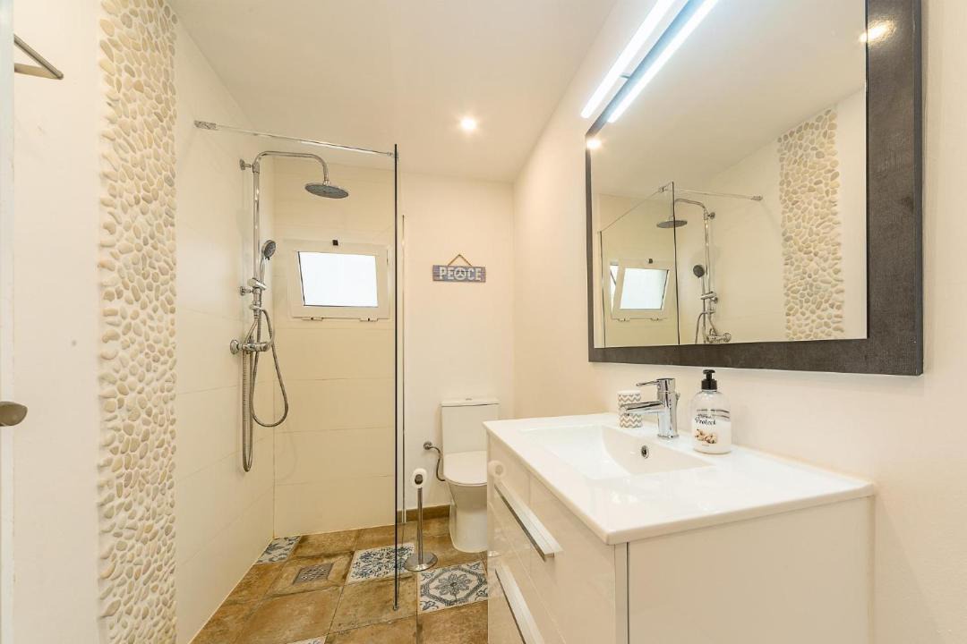 Photo of Bathroom in Aduanas