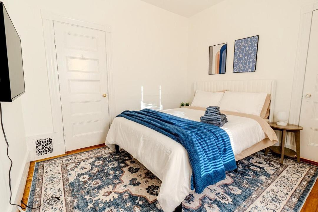 Photo of Bedroom in Somerville