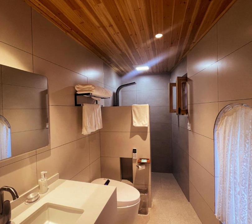 Photo of Bathroom in Yi County