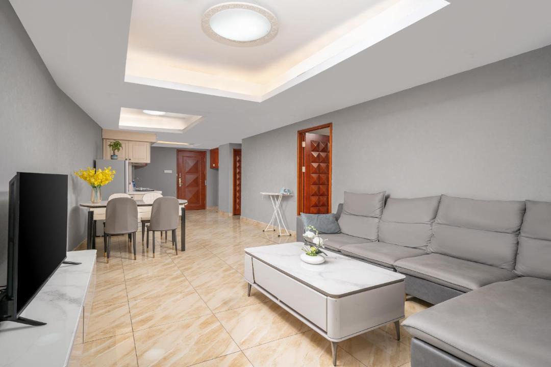 Photo of Livingroom in East Huanshi Road
