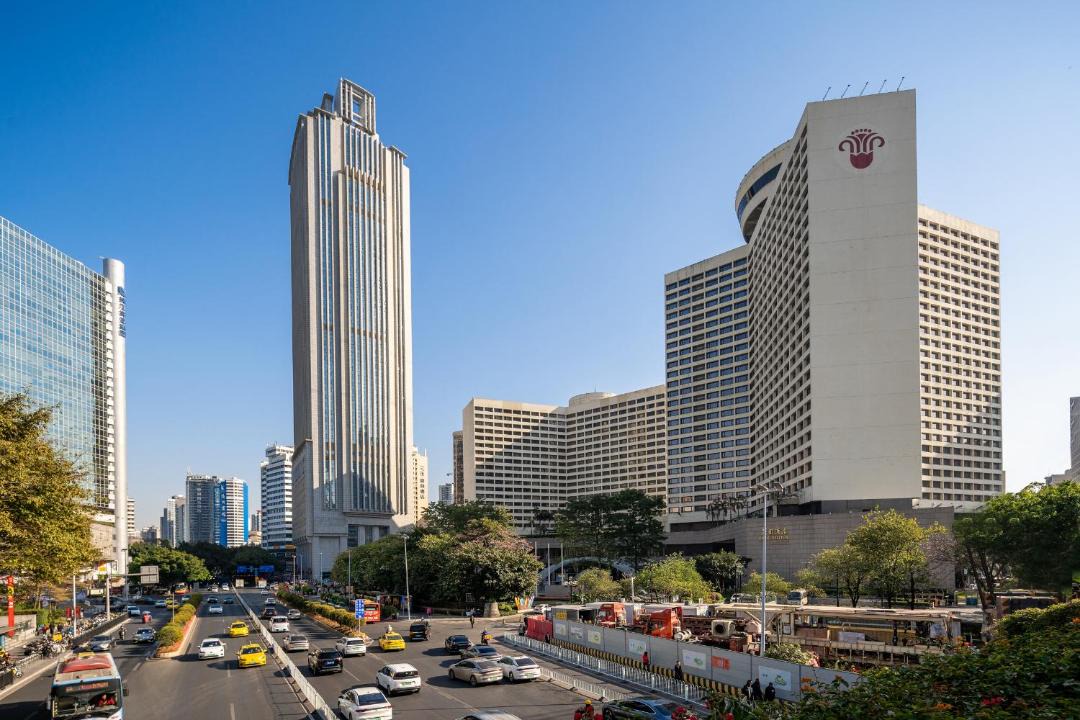Photo of Buildings in East Huanshi Road