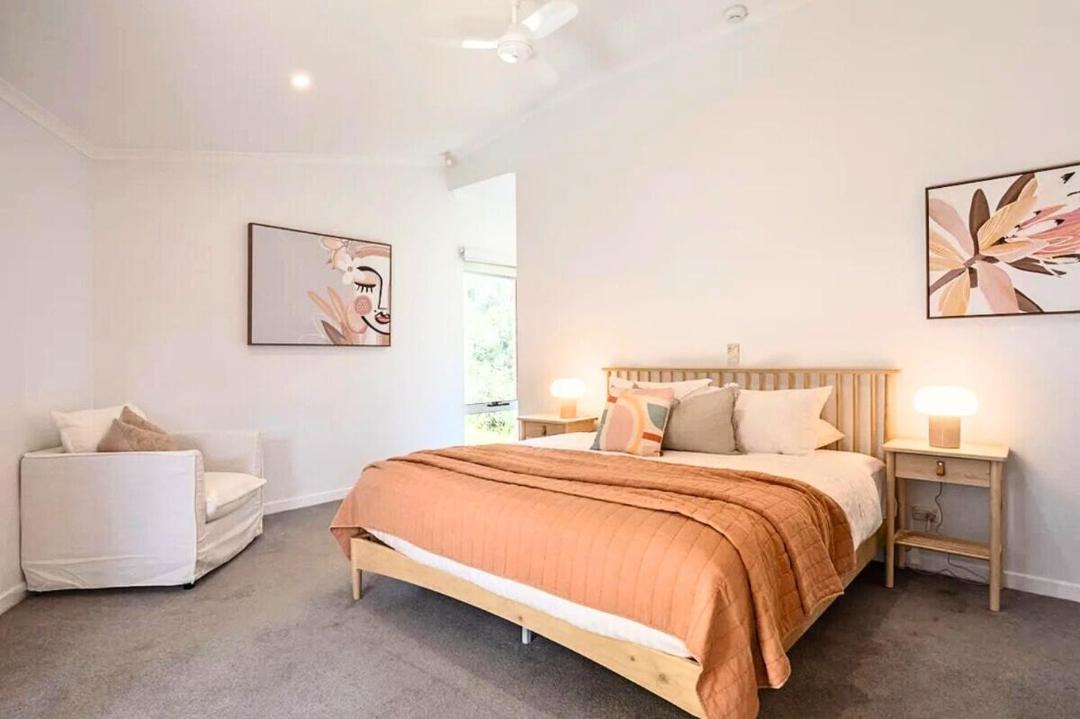 Photo of Bedroom in Howrah