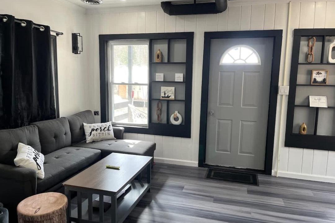 Photo of Livingroom in Northville