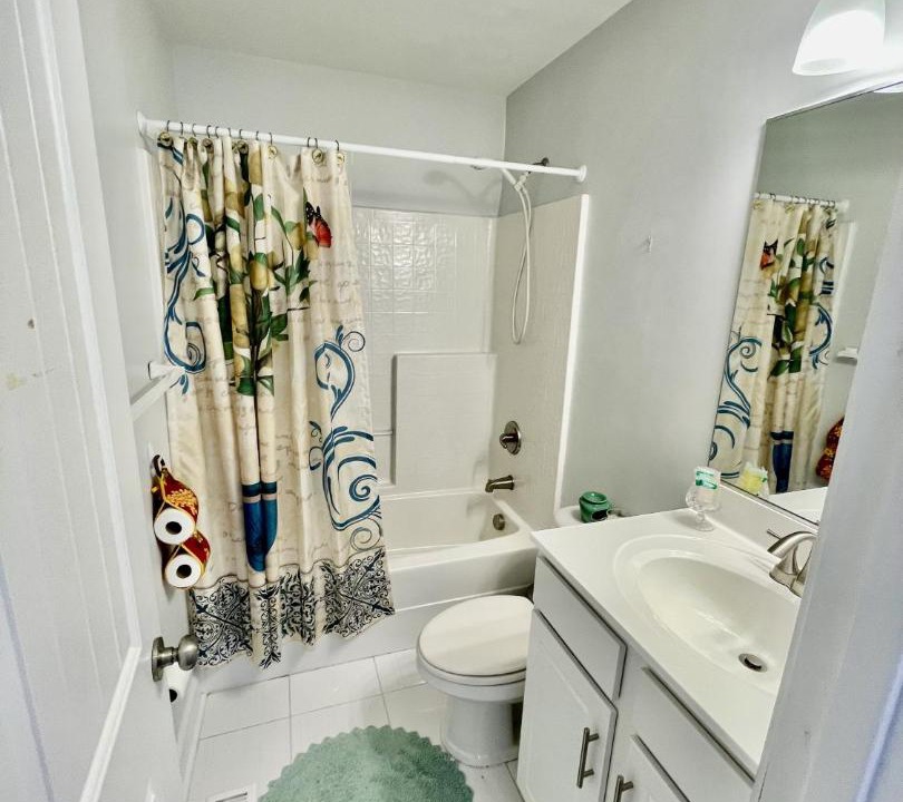 Photo of Bathroom in Willoughby Spit