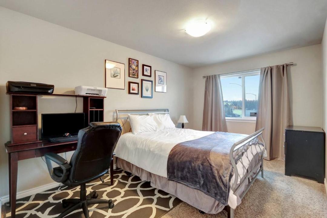 Photo of Bedroom in Northeast Anchorage