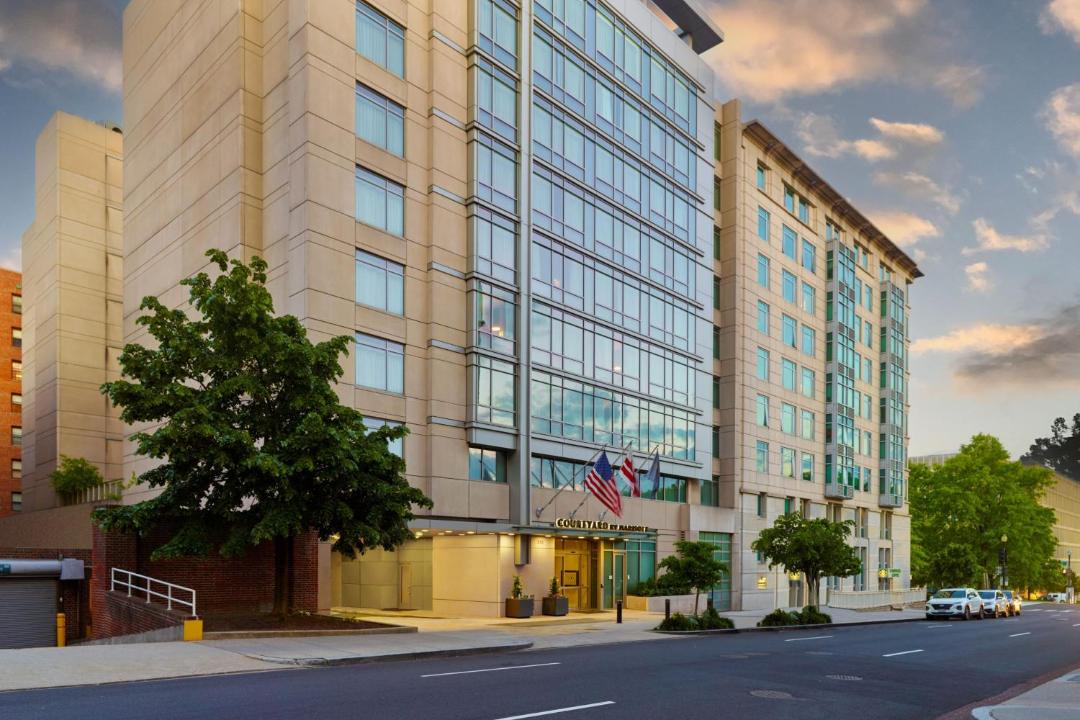 Photo of Others in Foggy Bottom
