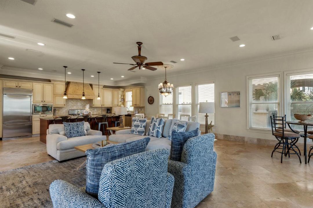 Photo of Others in Avalon Beach Estates