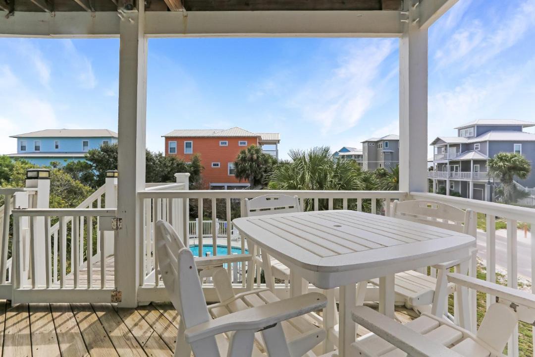 Photo of Patio Balcony in Seagrass