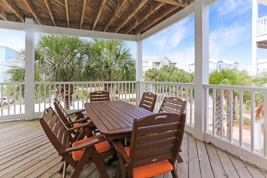 Photo of Patio Balcony in Seagrass