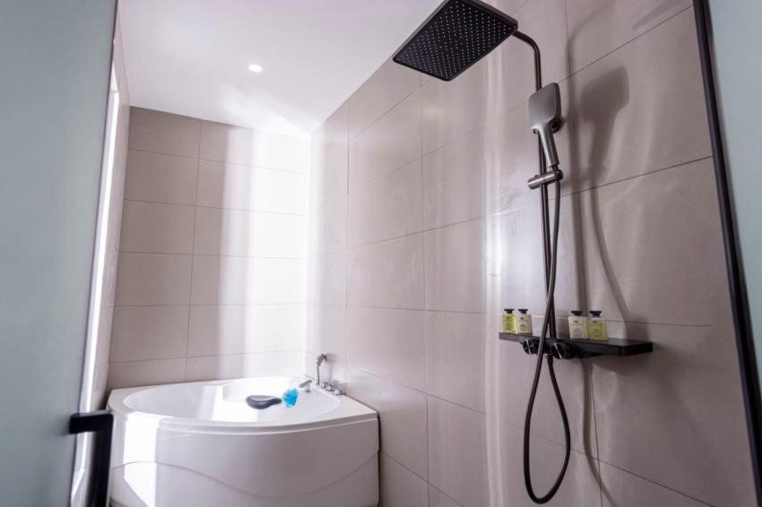 Photo of Bathroom in Shangri-La