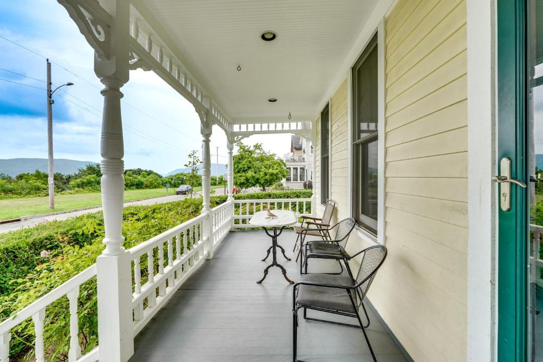 Photo of Patio Balcony in Newburgh