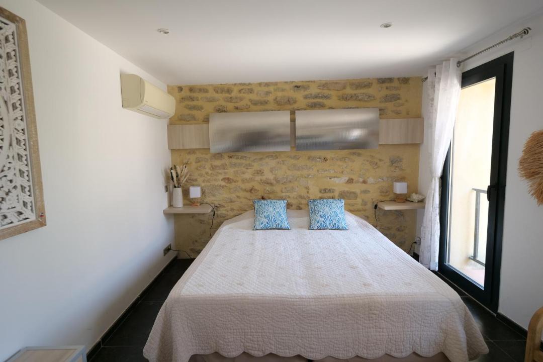 Photo of Bedroom in Cabrieres-d'Avignon