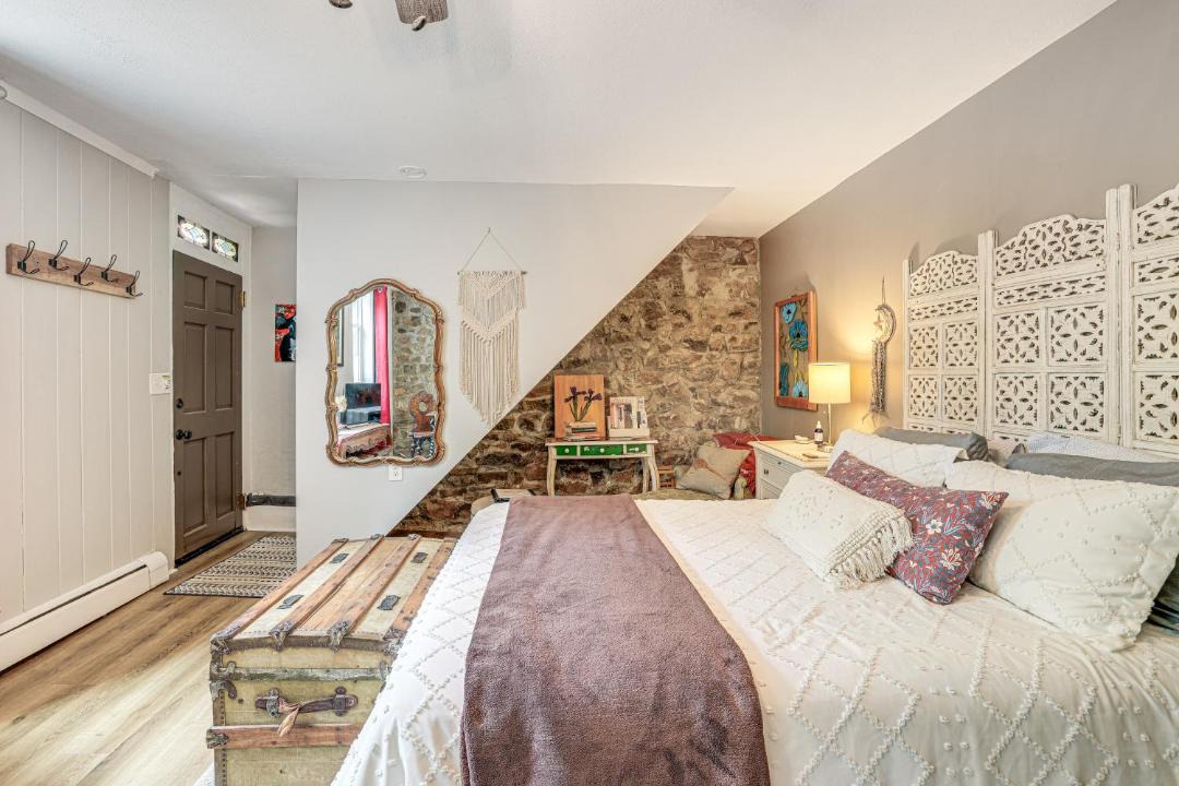 Photo of Bedroom in Lambertville