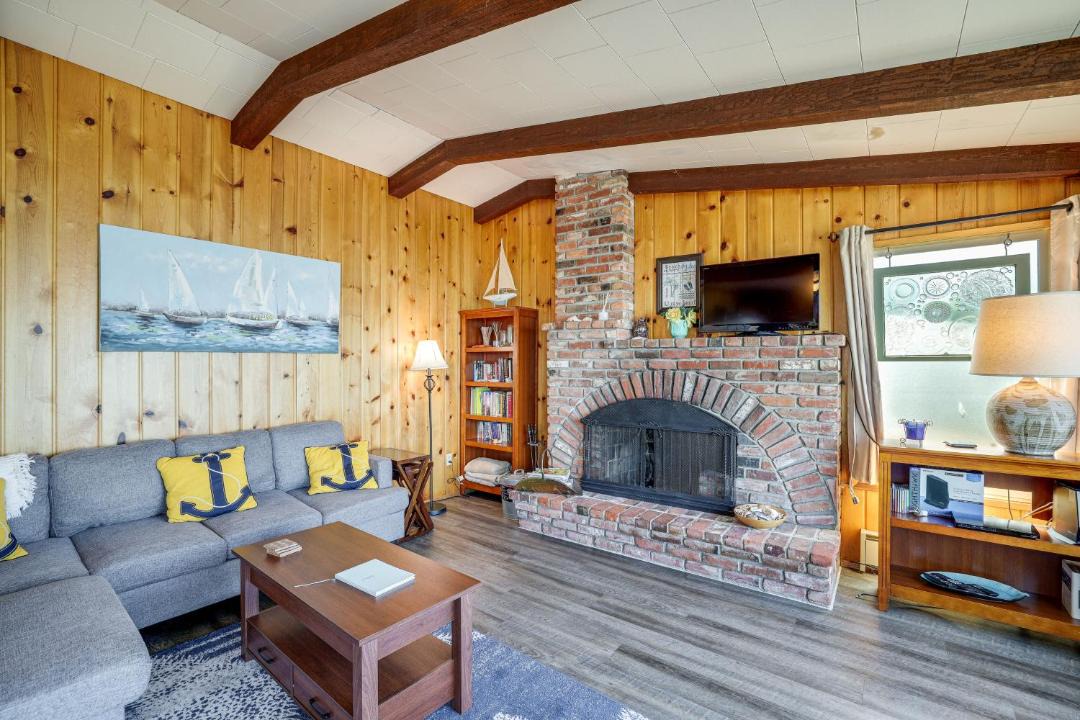 Photo of Livingroom in Birch Bay