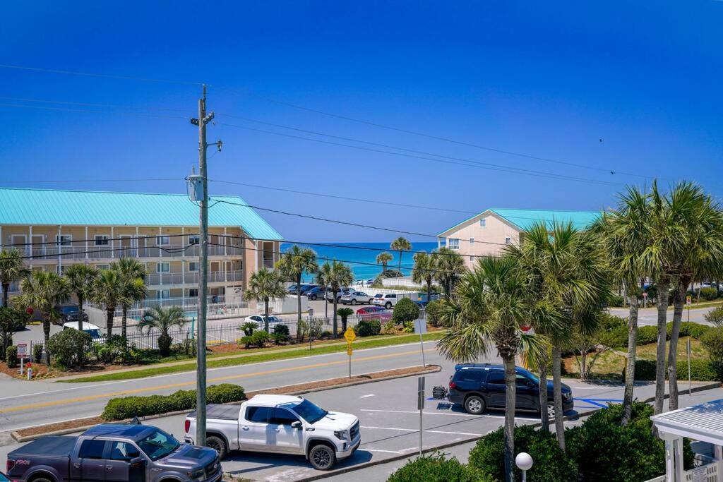 Photo of Others in Crystal Beach
