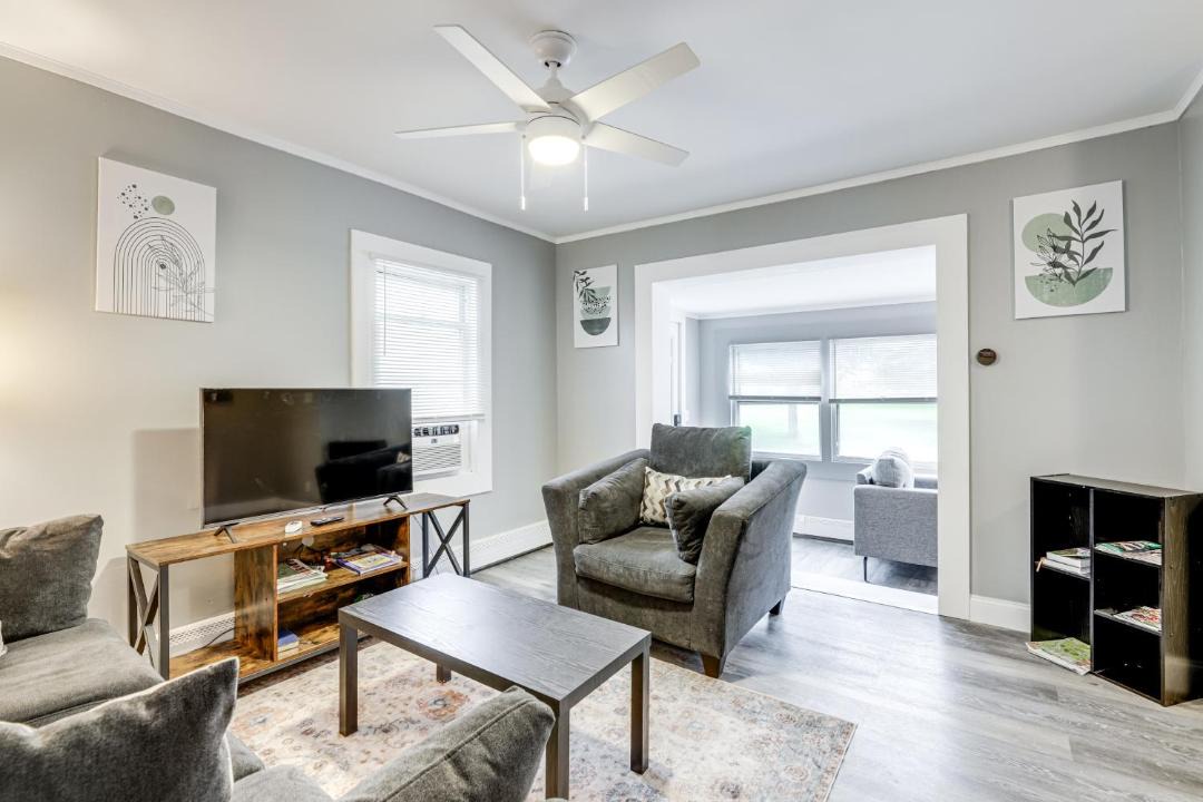 Photo of Livingroom in Easthampton