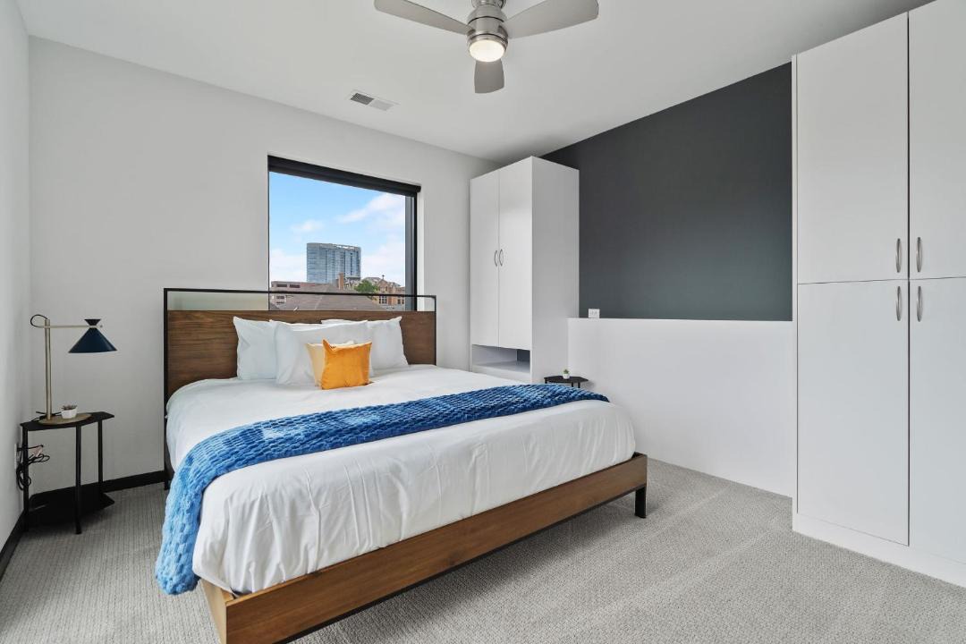 Photo of Bedroom in Lockerbie Square