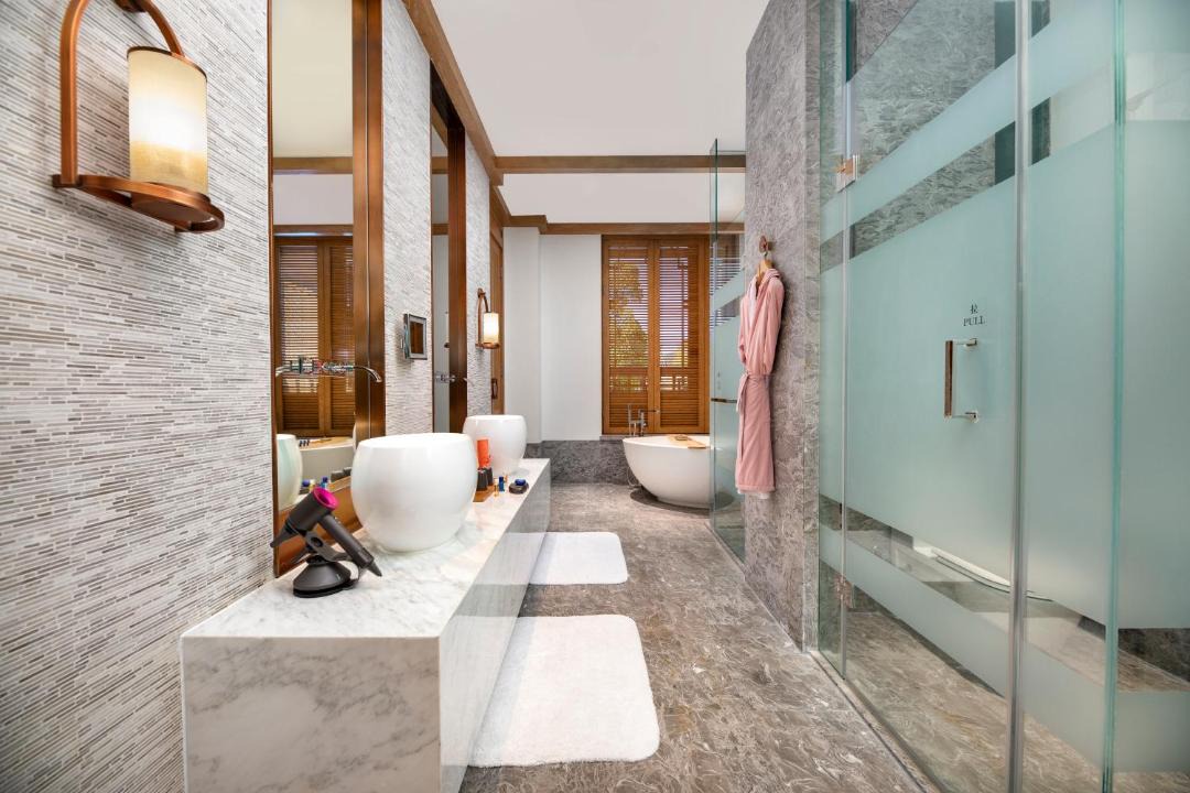 Photo of Bathroom in Dayan Old Town