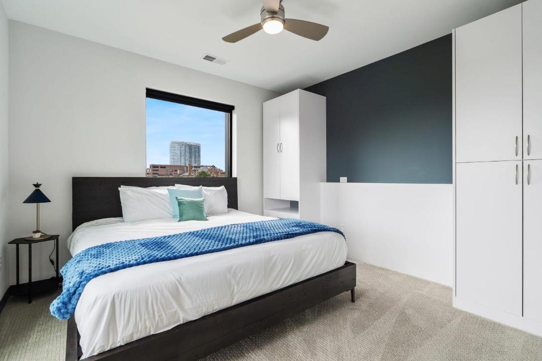 Photo of Bedroom in Lockerbie Square