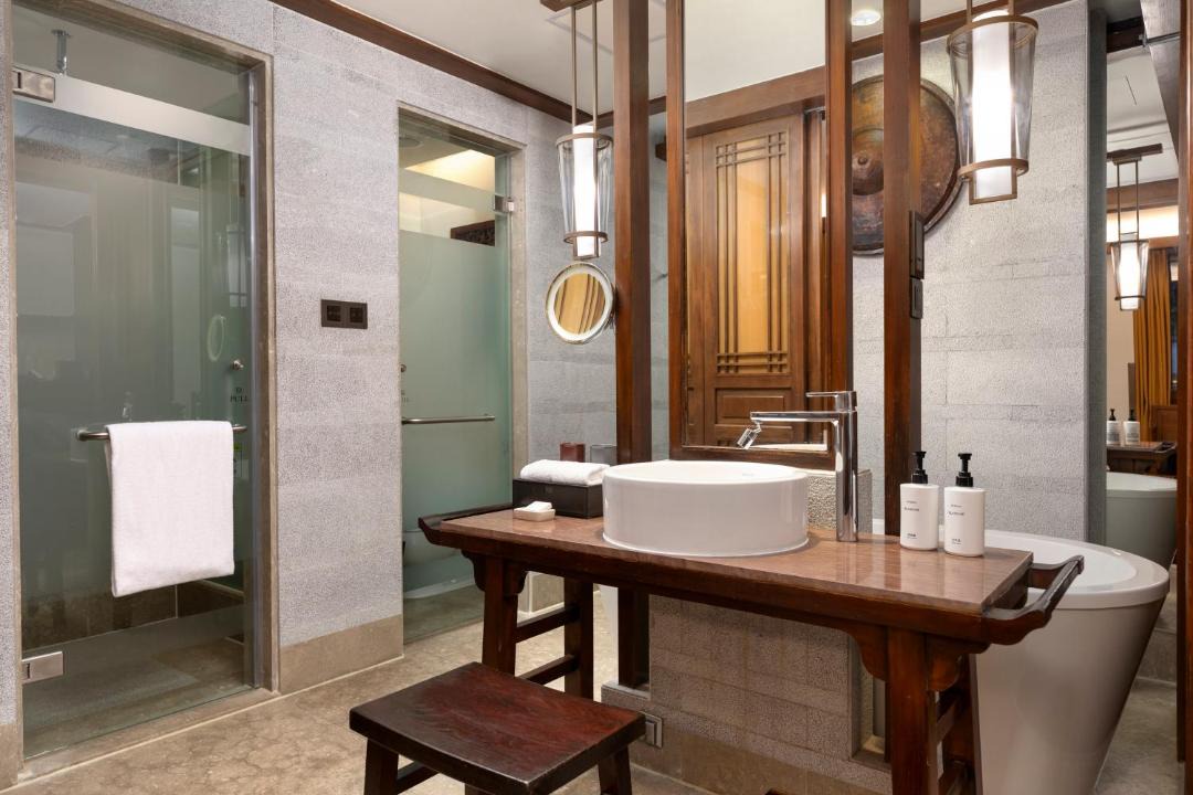 Photo of Bathroom in Dayan Old Town