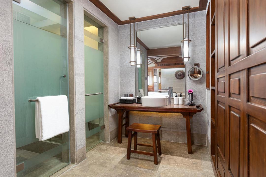 Photo of Bathroom in Dayan Old Town