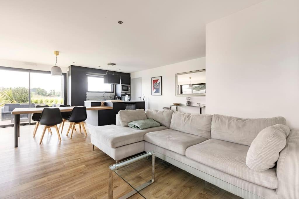 Photo of Livingroom in Lantic