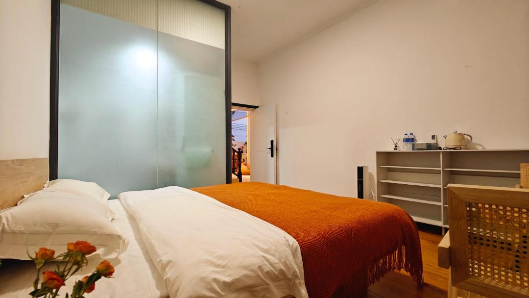 Photo of Bedroom in Dali Ancient Town