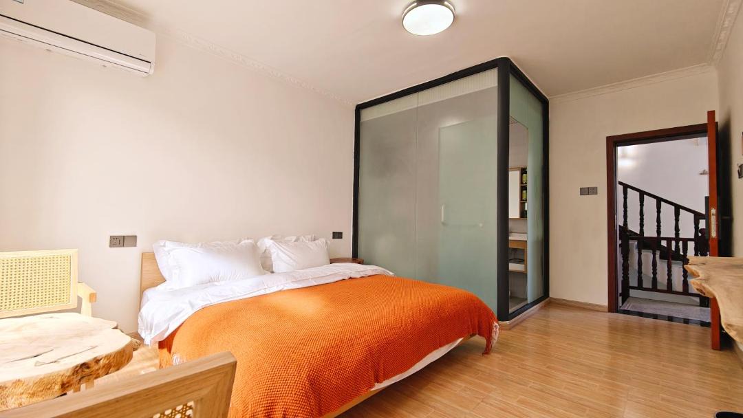 Photo of Bedroom in Dali Ancient Town