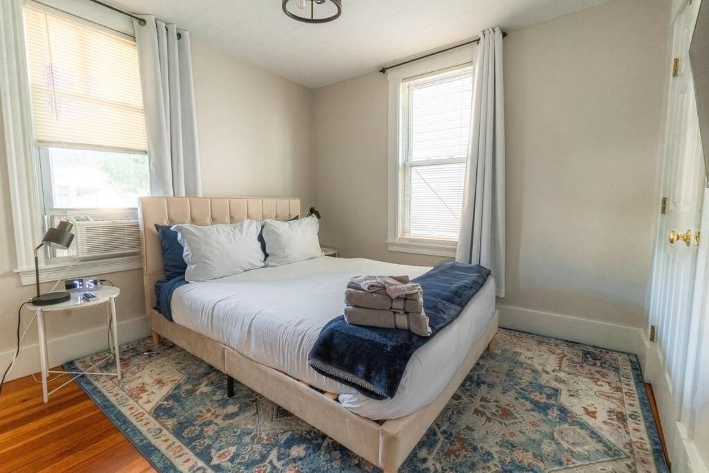 Photo of Bedroom in Salem