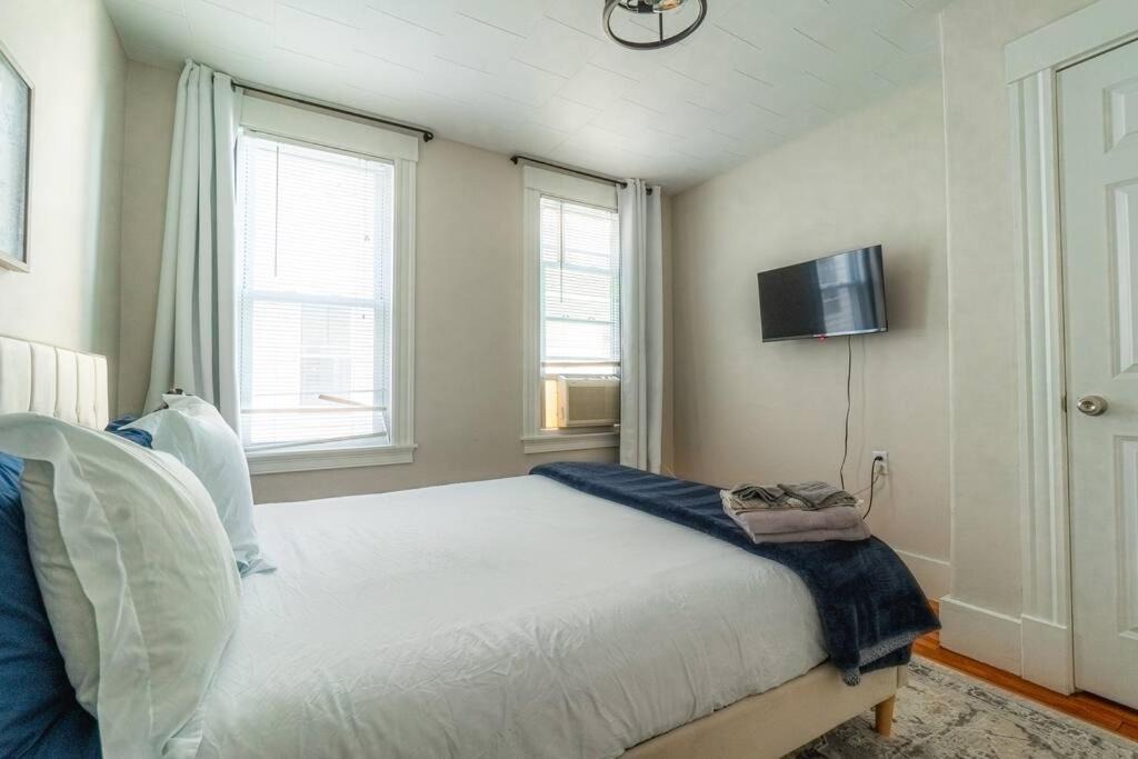 Photo of Bedroom in Salem