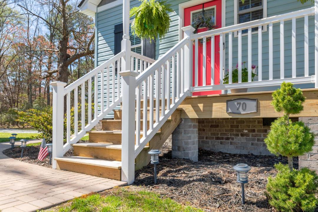 Photo of Patio Balcony in Deltaville
