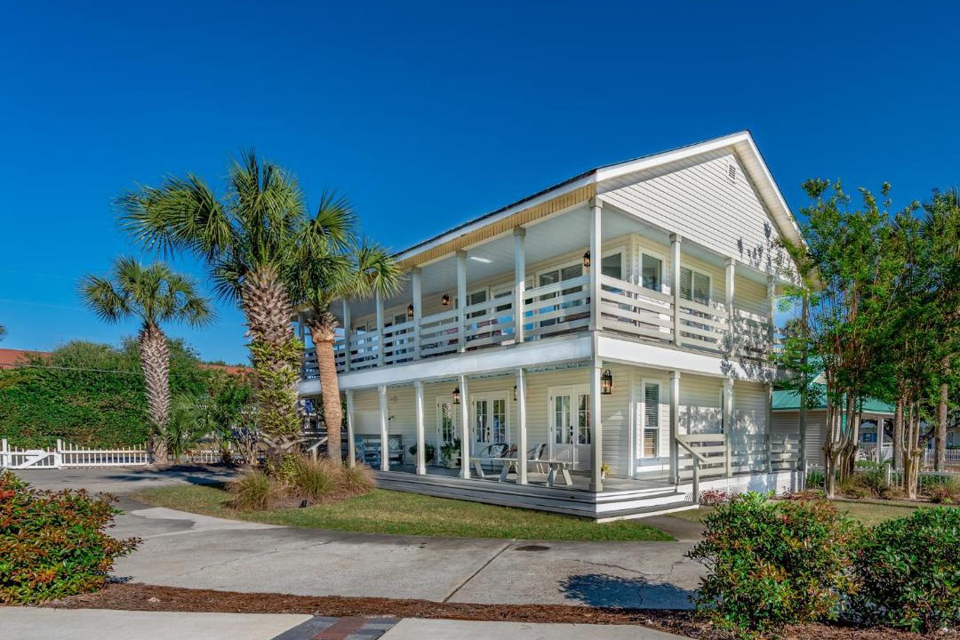 Photo of Buildings in Crystal Shores