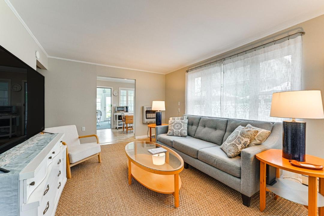 Photo of Livingroom in East Quogue