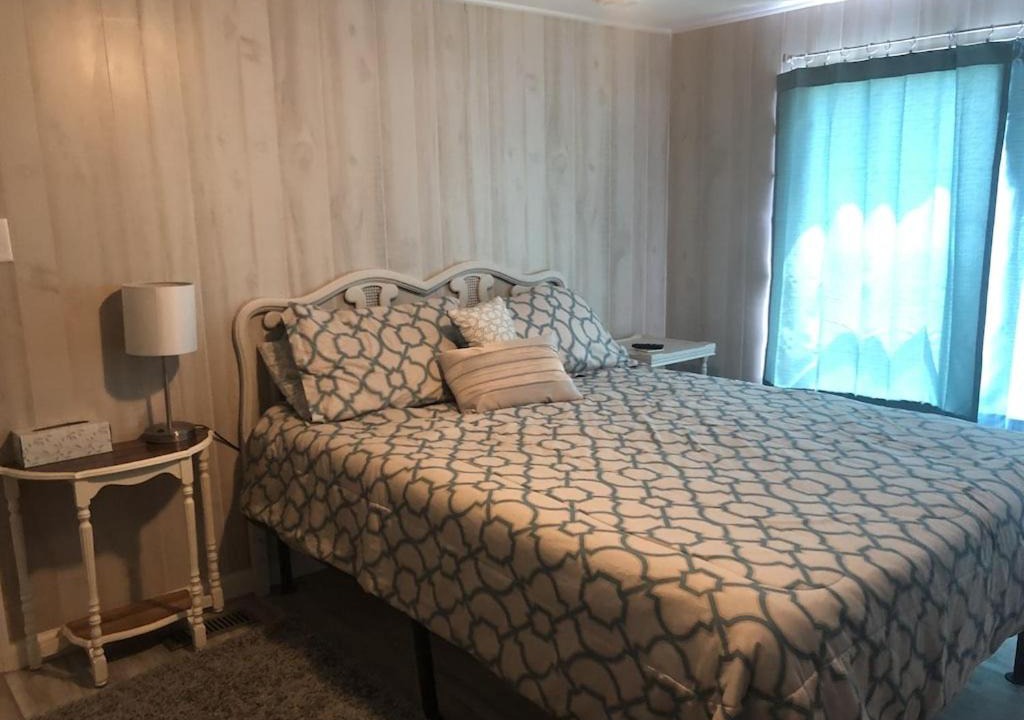 Photo of Bedroom in Crawfordville