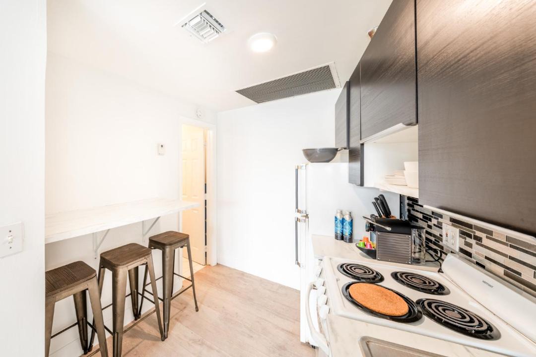 Photo of Kitchen in Flamingo/Lummus