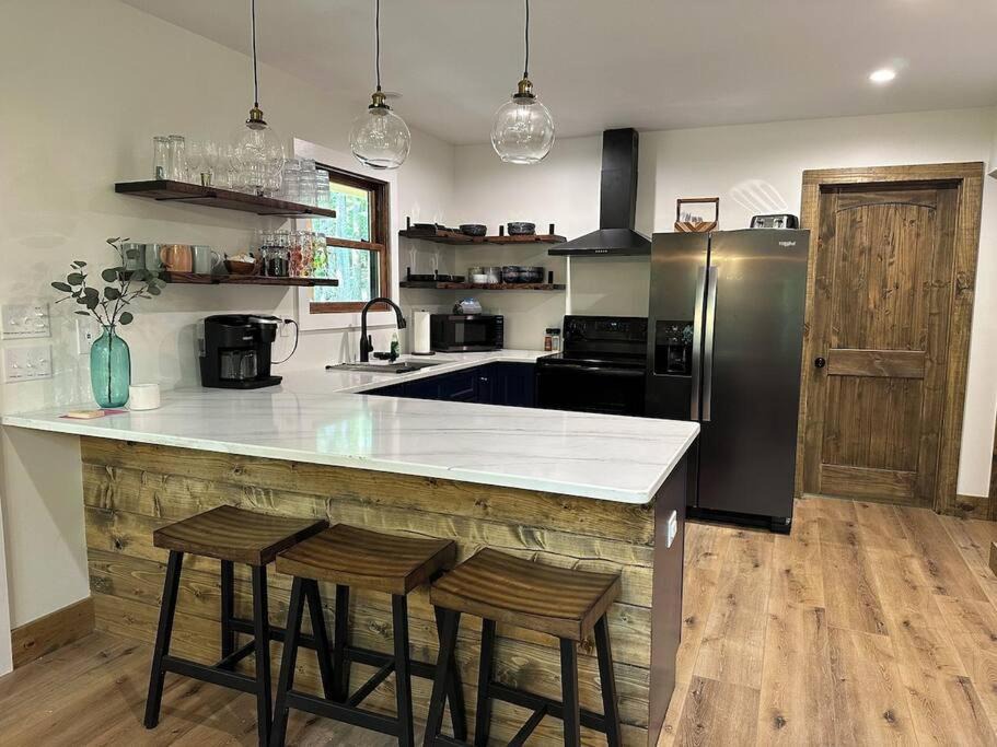 Photo of Kitchen in Manson