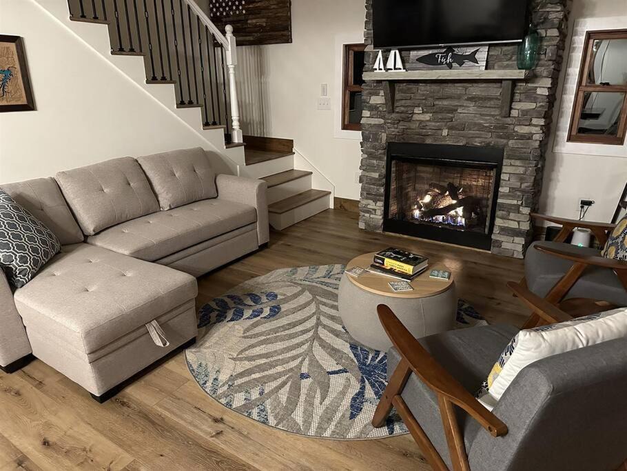 Photo of Livingroom in Manson